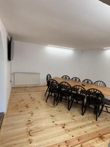 TV/trung tâm giải trí tại Casa de vacanță Moțata +21 ảnh