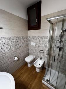 Koupelna v ubytování Palazzo Augusteo Apartment + 3 fotografie