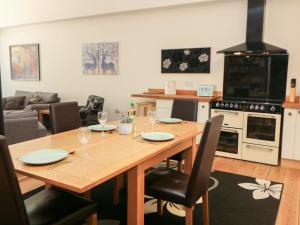 Dapur atau dapur kecil di Wye Apartment, Litton Mill +15 gambar