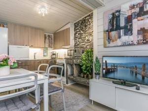 Φωτογραφία από το άλμπουμ του Holiday Home Katajamäki by Interhome σε Myhinpää +17 φωτογραφίες