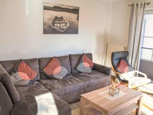 Ruang duduk di Holiday Home Eckhuus by Interhome
