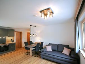 Posedenie v ubytovaní Apartment Hohe Salve by Interhome