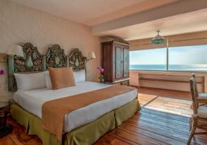 Postel nebo postele na pokoji v ubytování Park Royal Beach Ixtapa - All Inclusive