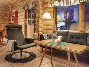Χώρος καθιστικού στο Holiday Home Kilpis-arkki by Interhome