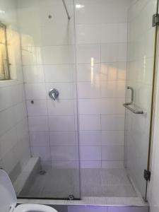 Koupelna v ubytování Studio apartment GRA IKeja