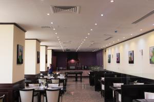 Restaurace v ubytování Al Khaleej Grand Hotel