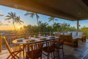 Χώρος καθιστικού στο 3BD Ke Alaula Villa (217C) at Hualalai Resort