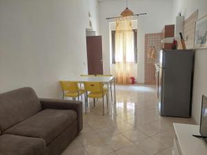 Kuchyň nebo kuchyňský kout v ubytování Fronte porto apartment 2