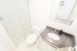 Un baño de Studio com Garagem Centro Histórico de Curitiba 34 fotos más