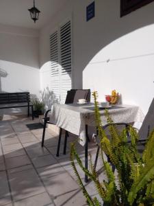 Guesthouse Korkyra Sun的阳台或露台