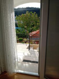 Guesthouse Korkyra Sun的阳台或露台