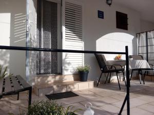 Guesthouse Korkyra Sun的阳台或露台