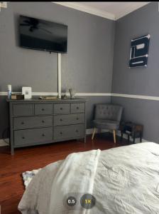 TV a/nebo společenská místnost v ubytování Suspence Property