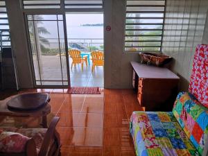 Χώρος καθιστικού στο Raiatea Guest