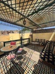 Balkón nebo terasa v ubytování Le panoramique de Fes