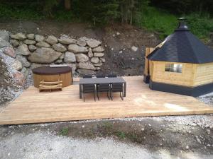 Das Gebäude in dem sich das Chalet befindet