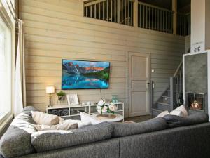 TV a/nebo společenská místnost v ubytování Holiday Home Villa peso 1 by Interhome