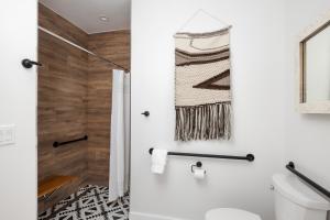 Φωτογραφία από το άλμπουμ του Harvey House σε Idyllwild +37 φωτογραφίες