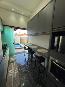 Η κουζίνα ή μικρή κουζίνα στο Recanto Trajano