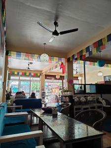 Veitingastaður eða matsölustaður á Pokhara Eco Friendly Home