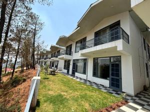 Gallery image of PureLife Luxury Cottages Solan in Barog +22 photos