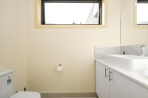 Fotografie z fotogalerie ubytování Westmeadow Breeze Skyline Stay 8 Min to Airport v Melbourne