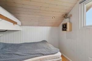 Ένα ή περισσότερα κρεβάτια σε δωμάτιο στο Lovely Summer House In A Town-Close Location