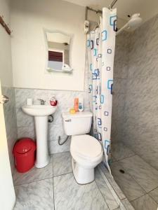 Ένα μπάνιο στο New apartment in Rimac