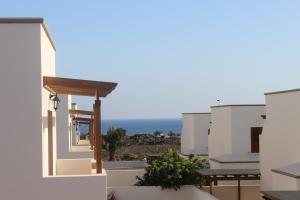 Zdjęcie z galerii obiektu Villa Las Caletas del Mar - Heated Pool w Costa Teguise