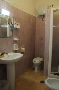 Koupelna v ubytování Hotel Barbieri
