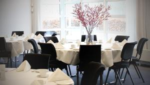 Restoran või mõni muu söögikoht majutusasutuses Milling Hotel Vejle