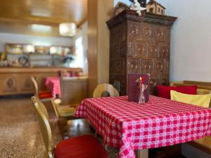 A seating area at Hotel Stella Alpina