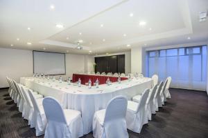Zona business o sala conferenze di NH Collection Quito Royal