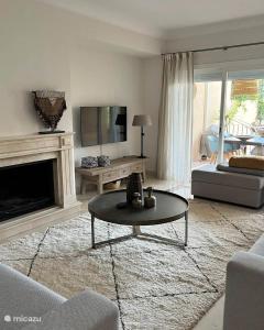 Et tv og/eller underholdning på Townhouse Puerto Banus