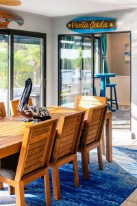 Setusvæði á Punta Gorda Paradise 3BR with Water Views & Pool