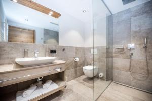 Koupelna v ubytování Pepi's Suites - Lechtal Apartments
