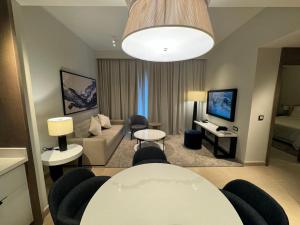 Et opholdsområde på Marassi luxury suites , the Address Resort , North coast