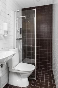 Koupelna v ubytování Hotell Fyrislund