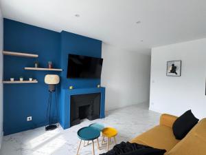 TV a/nebo společenská místnost v ubytování Appartement cosy & balneo - Vue Rhône