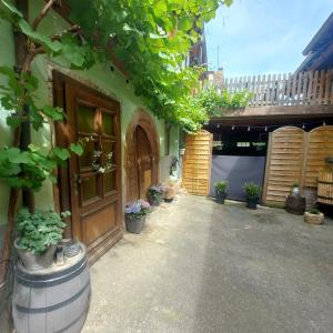 Gambar di galeri bagi Gîte typique alsacien maison vigneronne 18e siècle di Beblenheim