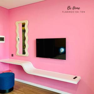 Μια τηλεόραση ή/και κέντρο ψυχαγωγίας στο flamingo ibiza