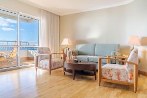 Uma área de estar em Pestana Grand Ocean Resort Hotel