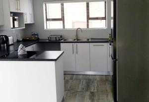 Fotografie z fotogalerie ubytování Meraki - Greek style beach house in Boggoms Bay v destinaci Boggomsbaai + 60 fotografií