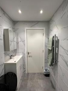 Fotografie z fotogalerie ubytování Newly Furnished Bright Studio v destinaci Borehamwood