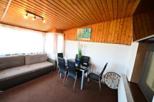 O zonă de relaxare la Penthouse View - FLH