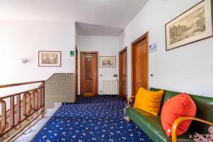 Posezení v ubytování Hotel Marnie