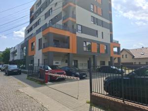 Το κτήριο όπου στεγάζεται  το διαμέρισμα