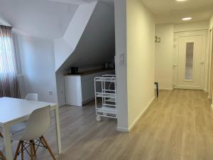 Köök või kööginurk majutusasutuses Korall Apartman Fonyód