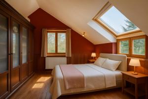 Una cama o camas en una habitación de Gite Moments à Soy