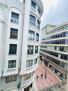 Budynek, w którym mieści się apartament